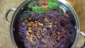 One Pot Purple Japchae cook 10 mins